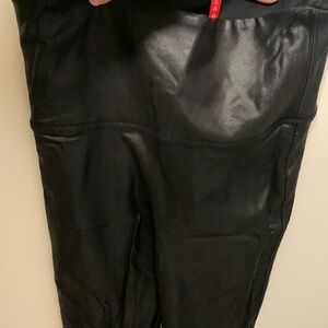 Spanx faux leather leggings 
Size L
Great condition